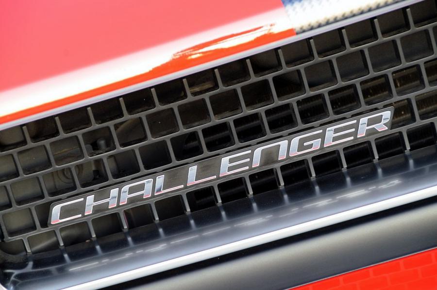  Dodge Challenger SRT8 2008 года  (фото 288 из 356)